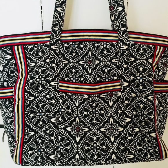 Vera Bradley Large Travel Bag - Picture 1 of 2